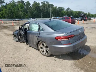 2020 Volkswagen Passat SEL z VIN 1VWCA7A39LC005600, wystawiony jako Copart lot #58084975 z przebiegiem 70 738 mil mil oraz Szkoda całkowita • Salvage title. Historia ofert i sprzedaży dostępna na DreamBid. Obrazek 2.
