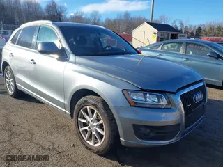 2010 Audi Q5 Premium with VIN WA1CKAFP0AA044460, listed as a IAAI auction lot 41455928 with 227,462 mi miles. Bid and sale history available at carsss.com. Image 1.