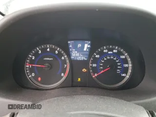 2014 Hyundai Accent SE z VIN KMHCU5AE4EU183469, wystawiony jako Copart lot #52501505 z przebiegiem 112 034 mil mil oraz Szkoda całkowita • Salvage title. Historia ofert i sprzedaży dostępna na DreamBid. Obrazek 9.