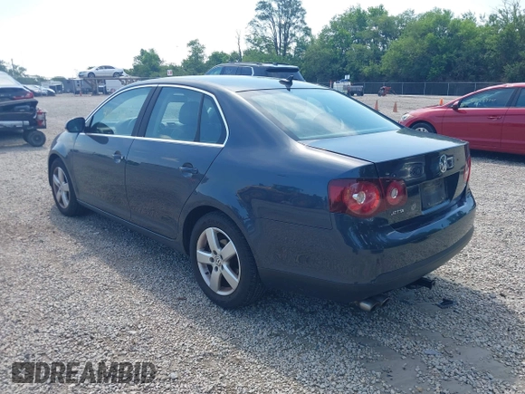 2008 Volkswagen Jetta SE with VIN 3VWRM71K48M020892, listed as a IAAI auction lot 42607127 with 212,290 mi miles and . Bid and sale history available at DreamBid. Image 3.