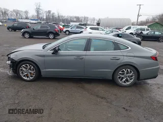 2023 Hyundai Sonata SEL z VIN KMHL64JA2PA256098, wystawiony jako IAAI lot #41846406 z przebiegiem 17 297 mil mil oraz . Historia ofert i sprzedaży dostępna na DreamBid. Obrazek 15.