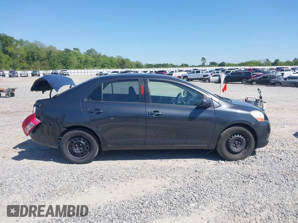 2009 Toyota Yaris z VIN JTDBT903X94057262, wystawiony jako IAAI lot #42056762 z przebiegiem 217 757 mil mil oraz . Historia ofert i sprzedaży dostępna na DreamBid. Obrazek 13.