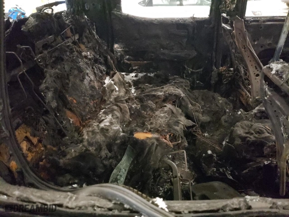 2019 GMC Sierra 1500 SLT with VIN 3GTU9DED9KG198098, listed as a Copart auction lot 45644995 with 0 mi miles and Salvage Title. Bid and sale history available at carsss.com. Image 10.