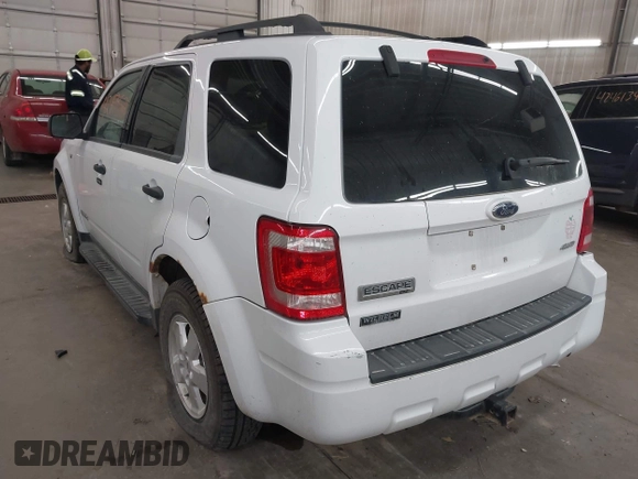 2008 Ford Escape XLT z VIN 1FMCU93108KB04610, wystawiony jako IAAI lot #42453521 z przebiegiem 186 306 mil mil oraz . Historia ofert i sprzedaży dostępna na DreamBid. Obrazek 3.