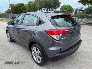 2022 Honda HR-V LX with VIN 3CZRU5H30NM724759, listed as a Copart auction lot 61826825 with 22,745 mi miles and Non repairable. Bid and sale history available at DreamBid. Image 2.