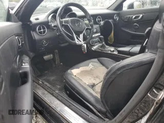 2015 Mercedes-Benz SLK-Class SLK 250 with VIN WDDPK4HA6FF098069, listed as a Copart auction lot 71551084 with 92,569 mi miles and Salvage Title. Bid and sale history available at carsss.com. Image 8.
