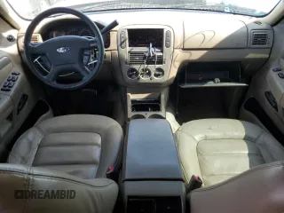 2004 Ford Explorer XLT with VIN 1FMZU73K24UB07921, listed as a Copart auction lot 55322585 with 117,293 mi miles and Salvage title. Bid and sale history available at DreamBid. Image 8.