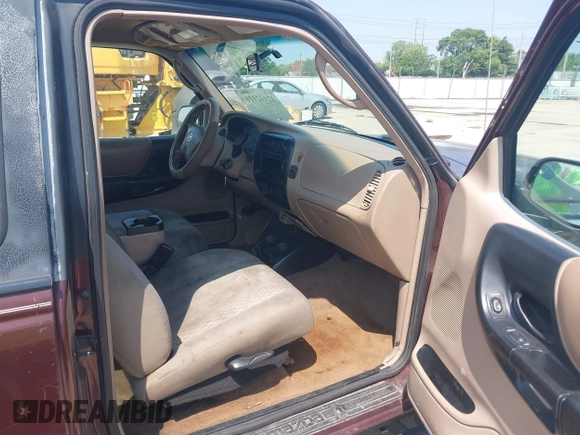 2003 Mazda B-Series Truck DS z VIN 4F4YR16V73TM06787, wystawiony jako IAAI lot #42442116 z przebiegiem 260 964 mil mil oraz . Historia ofert i sprzedaży dostępna na DreamBid. Obrazek 5.