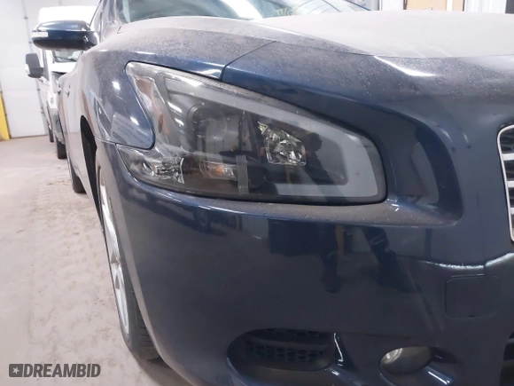 2010 Nissan Maxima 3.5 SV w/Premium Pkg with VIN 1N4AA5AP6AC847637, listed as a IAAI auction lot 41821631 with 1 mi miles. Bid and sale history available at carsss.com. Image 13.