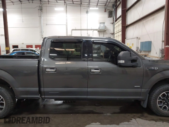 2016 Ford F-150 XLT z VIN 1FTFW1EG8GFA91854, wystawiony jako IAAI lot #42532752 z przebiegiem 82 010 mil mil oraz . Historia ofert i sprzedaży dostępna na DreamBid. Obrazek 13.