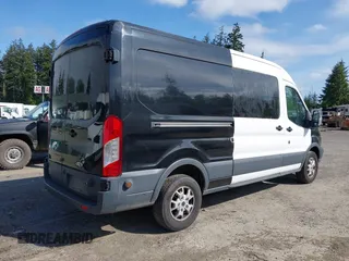 2015 Ford Transit Cargo z VIN 1FTYR2CMXFKB28360, wystawiony jako IAAI lot #42312402 z przebiegiem 126 228 mil mil oraz . Historia ofert i sprzedaży dostępna na DreamBid. Obrazek 4.