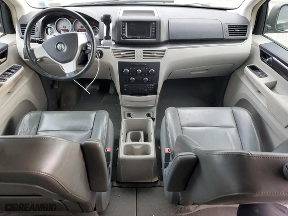 2010 Volkswagen Routan SE with VIN 2V4RW3D11AR262729, listed as a Copart auction lot 74123174 with 189,237 mi miles and Salvage Title. Bid and sale history available at carsss.com. Image 8.