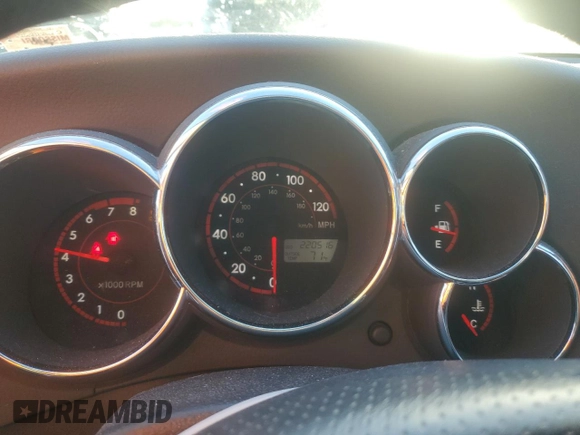 2005 Pontiac Vibe with VIN 5Y2SL638X5Z446275, listed as a Copart auction lot 78610614 with 220,516 mi miles and Clean Title. Bid and sale history available at carsss.com. Image 9.