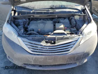 2017 Toyota Sienna with VIN 5TDDZ3DC1HS179848, listed as a Copart auction lot 42428935 with 90,137 mi miles and Salvage Title. Bid and sale history available at DreamBid. Image 12.