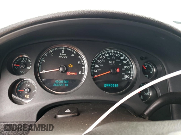 2008 Chevrolet Suburban 3LT with VIN 3GNFC16018G163592, listed as a Copart auction lot 43748935 with 268,220 mi miles and Salvage title. Bid and sale history available at DreamBid. Image 9.