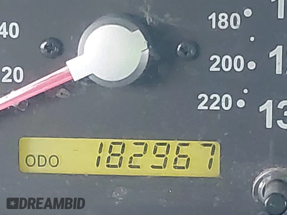 2005 Kia Sorento LX z VIN KNDJC733355366104, wystawiony jako IAAI lot #42493698 z przebiegiem 182 967 mil mil oraz . Historia ofert i sprzedaży dostępna na DreamBid. Obrazek 7.