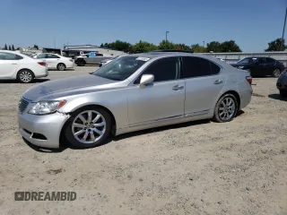 2007 Lexus LS 460 z VIN JTHBL46F675033003, wystawiony jako Copart lot #61268385 z przebiegiem 118 743 mil mil oraz Szkoda całkowita • Salvage title. Historia ofert i sprzedaży dostępna na DreamBid. Obrazek 1.