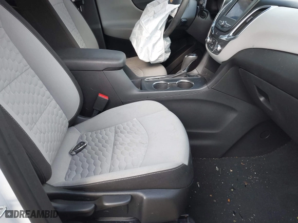 2020 Chevrolet Equinox LS with VIN 3GNAXSEV2LS611202, listed as a IAAI auction lot 41209738 with 76,327 mi miles. Bid and sale history available at carsss.com. Image 5.