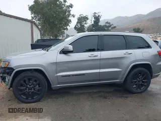 2017 Jeep Grand Cherokee Laredo with VIN 1C4RJEAG0HC702195, listed as a IAAI auction lot 42427597 with 104,403 mi miles and . Bid and sale history available at DreamBid. Image 15.