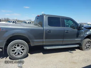 2020 Ford F-250 XL z VIN 1FT7W2BT0LEE94318, wystawiony jako IAAI lot #41831167 z przebiegiem 59 893 mil mil oraz . Historia ofert i sprzedaży dostępna na DreamBid. Obrazek 13.
