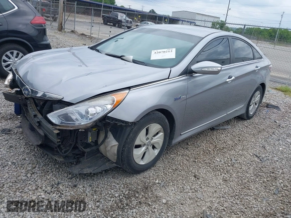 2014 Hyundai Sonata Limited with VIN KMHEC4A48EA116629, listed as a IAAI auction lot 42070212 with 95,295 mi miles and . Bid and sale history available at carsss.com. Image 2.