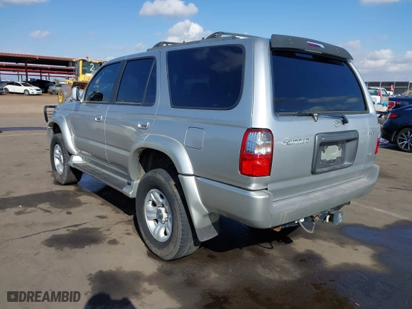 2001 Toyota 4Runner SR5 with VIN JT3GN86RX10208106, listed as a IAAI auction lot 41431091 with 305,859 mi miles. Bid and sale history available at carsss.com. Image 3.