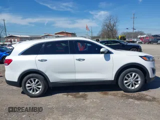 2016 Kia Sorento LX with VIN 5XYPG4A39GG106459, listed as a IAAI auction lot 41790974 with 107,994 mi miles. Bid and sale history available at carsss.com. Image 13.
