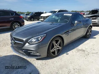 2020 Mercedes-Benz SLC 300 z VIN W1KPK3JA3LF171401, wystawiony jako Copart lot #66444173 z przebiegiem 6517 mil mil oraz . Historia ofert i sprzedaży dostępna na DreamBid. Obrazek 1.