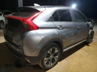 2020 Mitsubishi Eclipse Cross SE with VIN JA4AS5AA2LZ017086, listed as a Copart auction lot 87841555 with 37,545 mi miles and Salvage title. Bid and sale history available at DreamBid. Image 3.