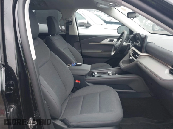 2025 Ford Explorer Active z VIN 1FMUK8DH4SGA45541, wystawiony jako IAAI lot #41492974 z przebiegiem 594 mil mil oraz . Historia ofert i sprzedaży dostępna na DreamBid. Obrazek 5.