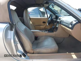 1999 Mazda MX-5 Miata with VIN JM1NB3539X0131393, listed as a IAAI auction lot 42439850 with 210,710 mi miles and . Bid and sale history available at DreamBid. Image 5.