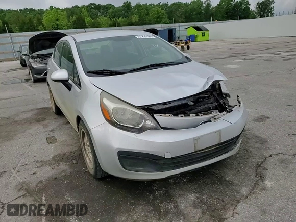 2013 Kia Rio LX z VIN KNADM4A35D6280066, wystawiony jako Copart lot #57293585 z przebiegiem 129 281 mil mil oraz Szkoda całkowita • Salvage title. Historia ofert i sprzedaży dostępna na DreamBid. Obrazek 14.