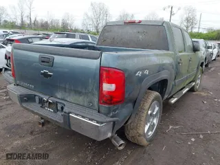 2008 Chevrolet Silverado 1500 LT w/1LT with VIN 2GCEK13J781284009, listed as a IAAI auction lot 42016023 with 152,782 mi miles. Bid and sale history available at carsss.com. Image 4.