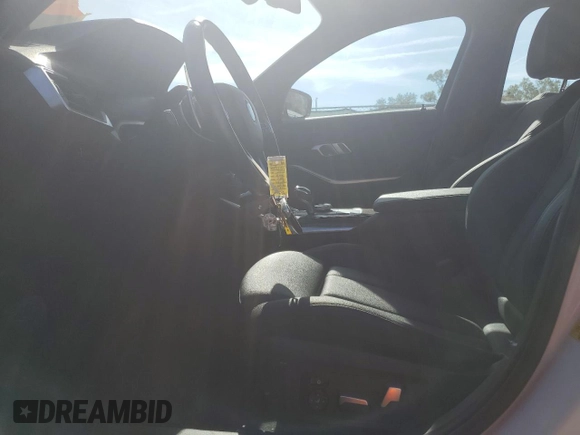 2019 BMW 3 Series 330i with VIN 3MW5R1J56K8B01545, listed as a Copart auction lot 82815374 with 52,655 mi miles and Salvage Title. Bid and sale history available at carsss.com. Image 7.