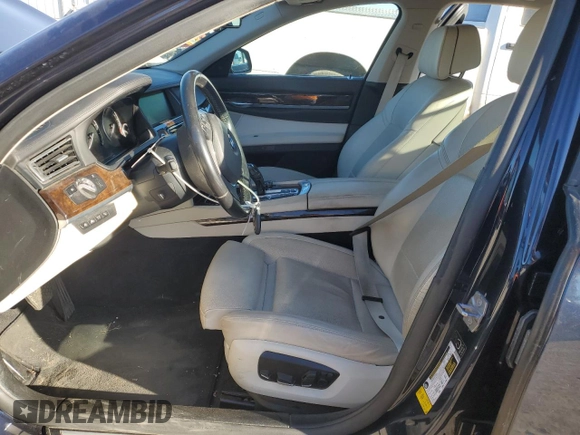 2013 BMW 7 Series 750i with VIN WBAYA8C50DC996634, listed as a Copart auction lot 76252824 with 110,807 mi miles and Salvage Title. Bid and sale history available at DreamBid. Image 7.
