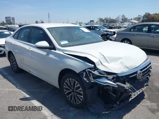 2021 Volkswagen Jetta S z VIN 3VWC57BU4MM037088, wystawiony jako IAAI lot #42087111 z przebiegiem 82 728 mil mil oraz . Historia ofert i sprzedaży dostępna na DreamBid. Obrazek 13.