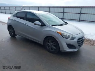 2016 Hyundai Elantra GT with VIN KMHD35LH4GU274453, listed as a IAAI auction lot 41631447 with 140,060 mi miles. Bid and sale history available at carsss.com. Image 1.