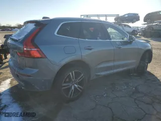 2018 Volvo XC60 Momentum with VIN YV4A22RKXJ1042327, listed as a Copart auction lot 41856705 with 121,039 mi miles and Salvage Title. Bid and sale history available at carsss.com. Image 3.