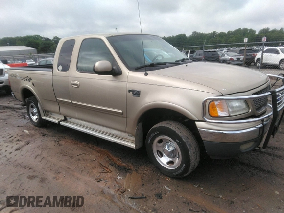 2000 Ford F-150 XL with VIN 1FTRX18L2YNA47066, listed as a IAAI auction lot 42127285 with 1 mi miles. Bid and sale history available at carsss.com. Image 1.