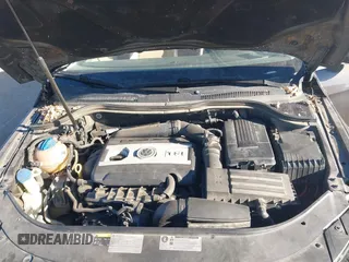 2014 Volkswagen CC Sport with VIN WVWBP7AN7EE514221, listed as a IAAI auction lot 41528930 with 140,227 mi miles and . Bid and sale history available at DreamBid. Image 10.