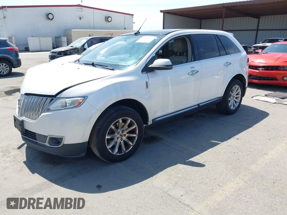 2012 Lincoln MKX with VIN 2LMDJ8JK4CBL09714, listed as a IAAI auction lot 41902666 with 105,937 mi miles and . Bid and sale history available at DreamBid. Image 2.