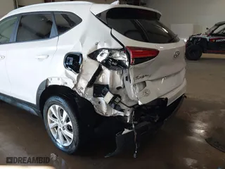 2019 Hyundai Tucson Value with VIN KM8J33A46KU066106, listed as a IAAI auction lot 41397738 with 41,717 mi miles. Bid and sale history available at carsss.com. Image 6.