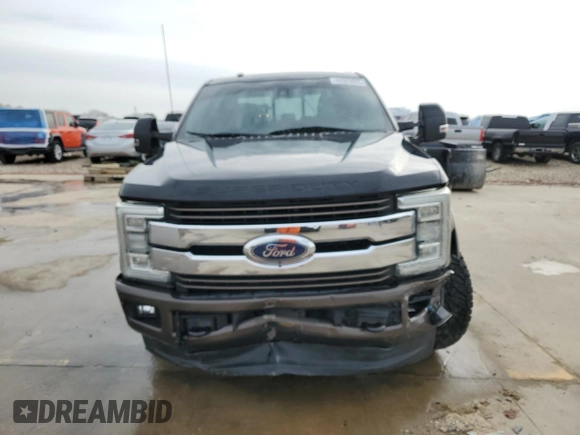 2017 Ford Super Duty F-250 SRW Lariat with VIN 1FT7W2BTXHEC19787, listed as a Copart auction lot 44925605 with 143,552 mi miles and Salvage Title. Bid and sale history available at carsss.com. Image 5.