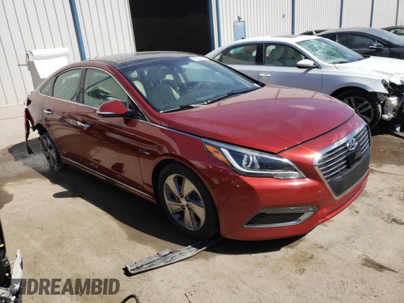 2017 Hyundai Sonata Hybrid Limited with VIN KMHE34L3XHA076109, listed as a Copart auction lot 40304283 with 106,557 mi miles. Bid and sale history available at carsss.com. Image 4.