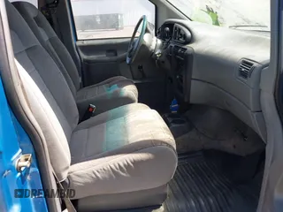 1993 Ford Aerostar Eddie Bauer z VIN 1FMDA41X2PZC80118, wystawiony jako IAAI lot #42362485 z przebiegiem 194 076 mil mil oraz . Historia ofert i sprzedaży dostępna na DreamBid. Obrazek 5.