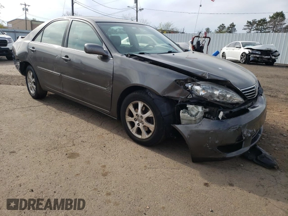 2006 Toyota Camry LE z VIN 4T1BF30K46U628070, wystawiony jako Copart lot #54582755 z przebiegiem 278 805 mil mil oraz Szkoda całkowita • Salvage title. Historia ofert i sprzedaży dostępna na DreamBid. Obrazek 4.