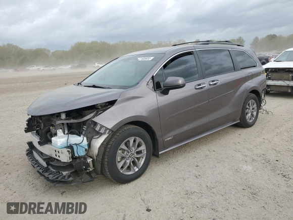 2021 Toyota Sienna XLE with VIN 5TDYRKEC3MS065158, listed as a Copart auction lot 51608655 with 67,412 mi miles and Clean Title. Bid and sale history available at DreamBid. Image 1.