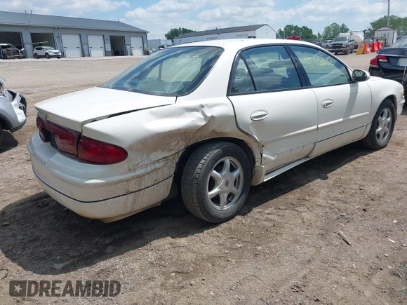 2002 Buick Regal LS с VIN 2G4WB55KX21274885, выставлен на аукционе IAAI как лот 42206272 с пробегом 126 509 миль миль и . История ставок и продаж доступна на DreamBid. Изображение 6.