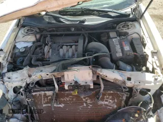 2001 Lincoln Continental z VIN 1LNHM97V31Y673523, wystawiony jako Copart lot #52451385 z przebiegiem 133 879 mil mil oraz Szkoda całkowita • Salvage title. Historia ofert i sprzedaży dostępna na DreamBid. Obrazek 11.
