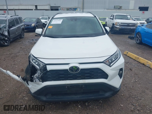 2020 Toyota RAV4 XLE with VIN 2T3W1RFV3LW100110, listed as a IAAI auction lot 42423963 with 29,066 mi miles and . Bid and sale history available at DreamBid. Image 12.